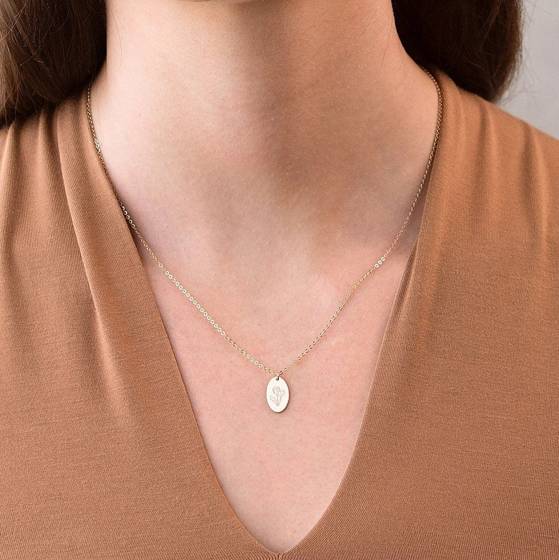 Flower Oval Pendant Necklace