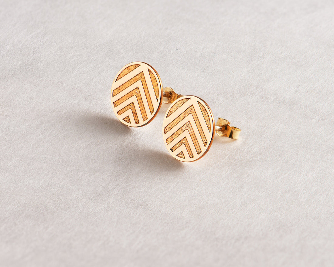 Chevron Earrings 6mm