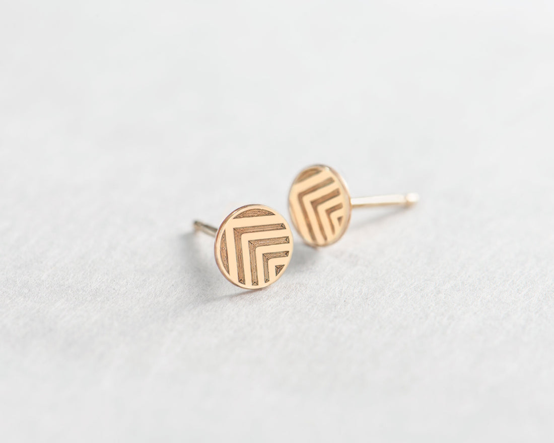 Chevron Earrings 6mm