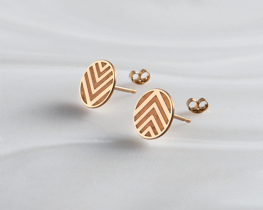 Chevron Earrings 6mm