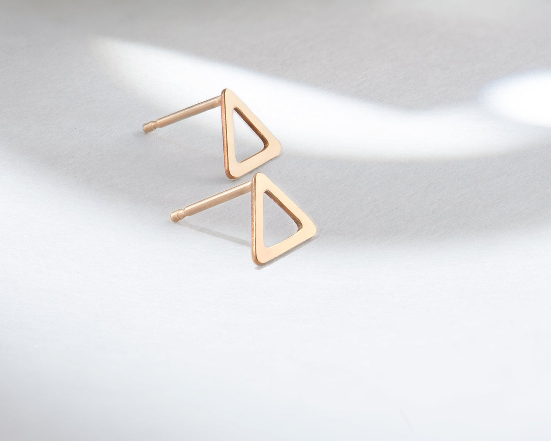Triangle Earrings Gold