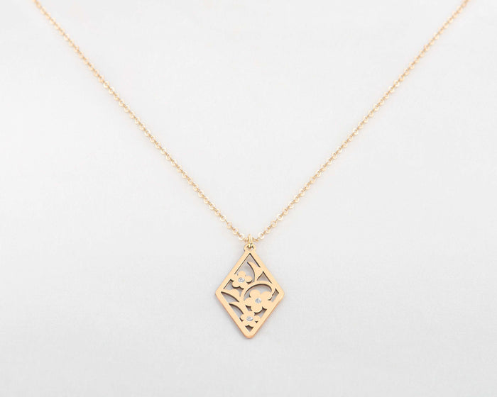Floral Pendant Necklace