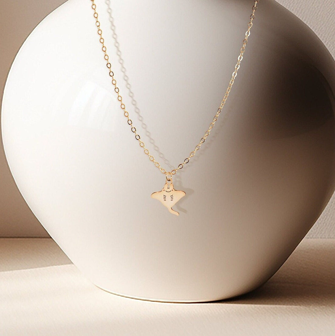 Manta Ray Pendant Necklace