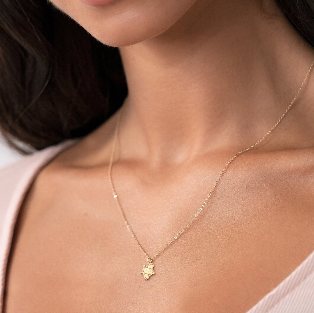 Slim Bee Charm