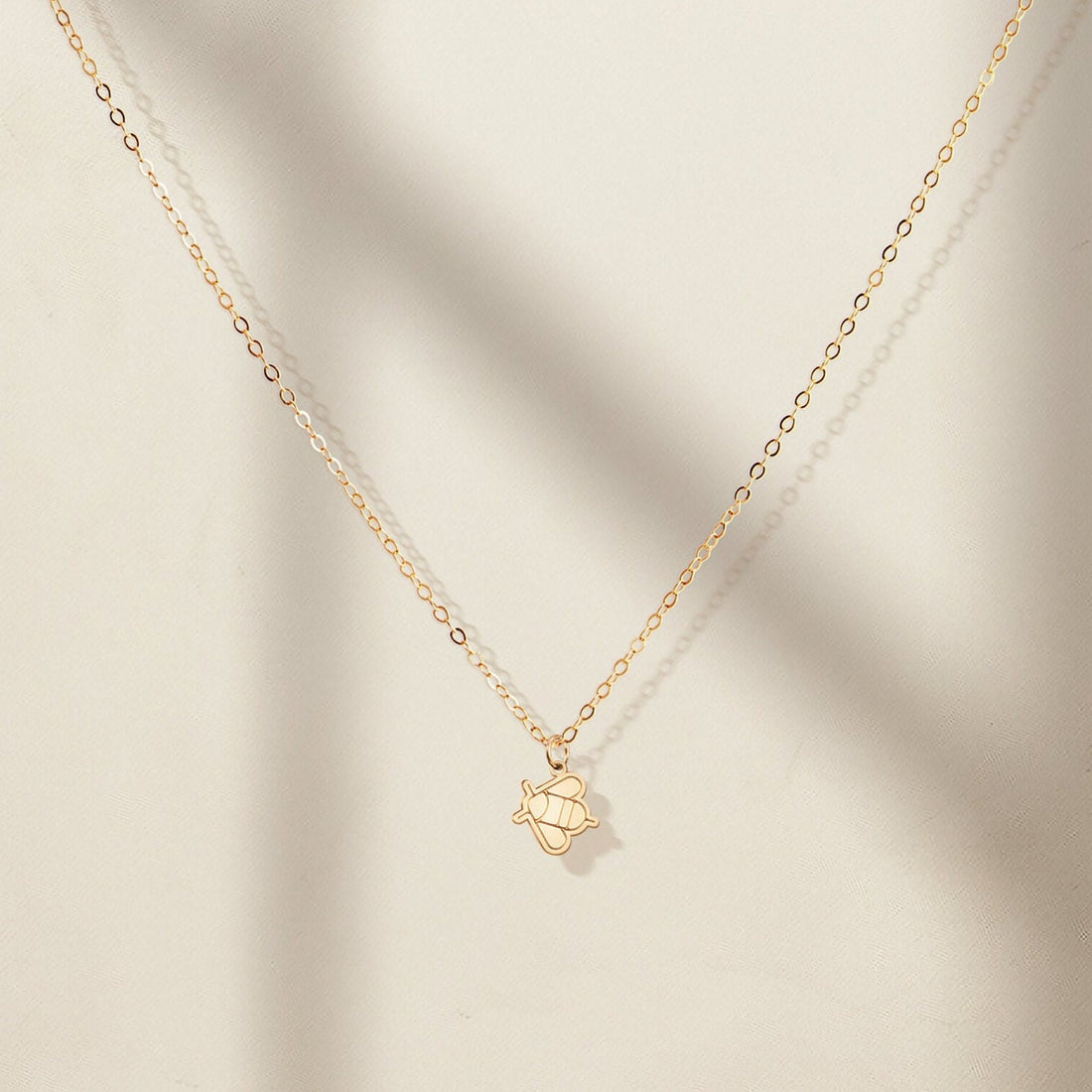 Slim Bee Charm