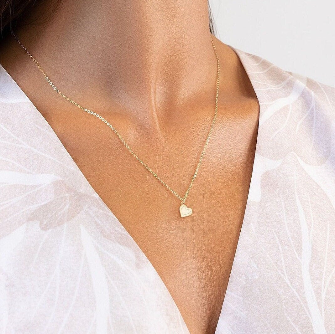 Outlined Heart Pendant Necklace