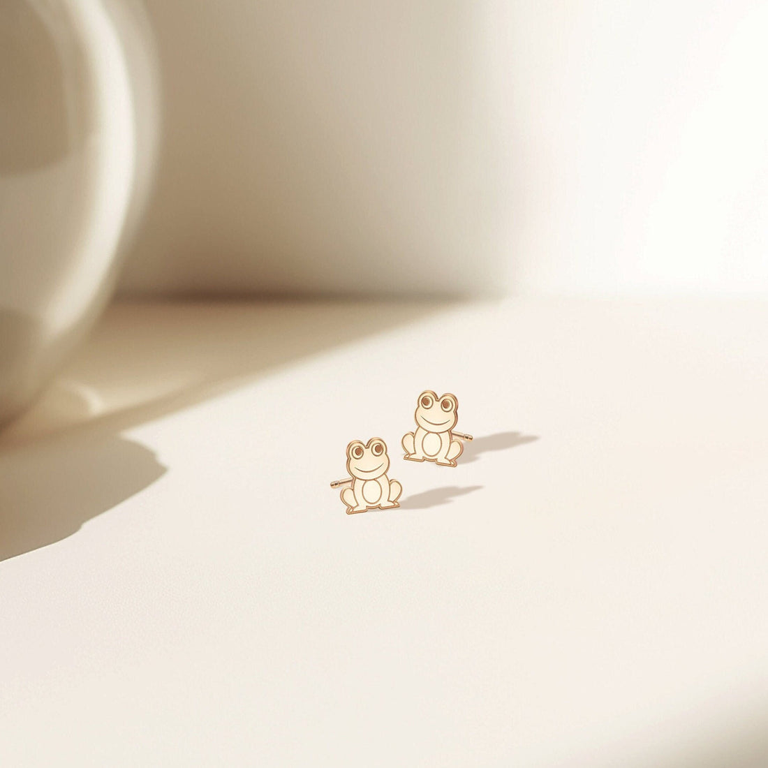 Cartoon Frog Stud Earrings