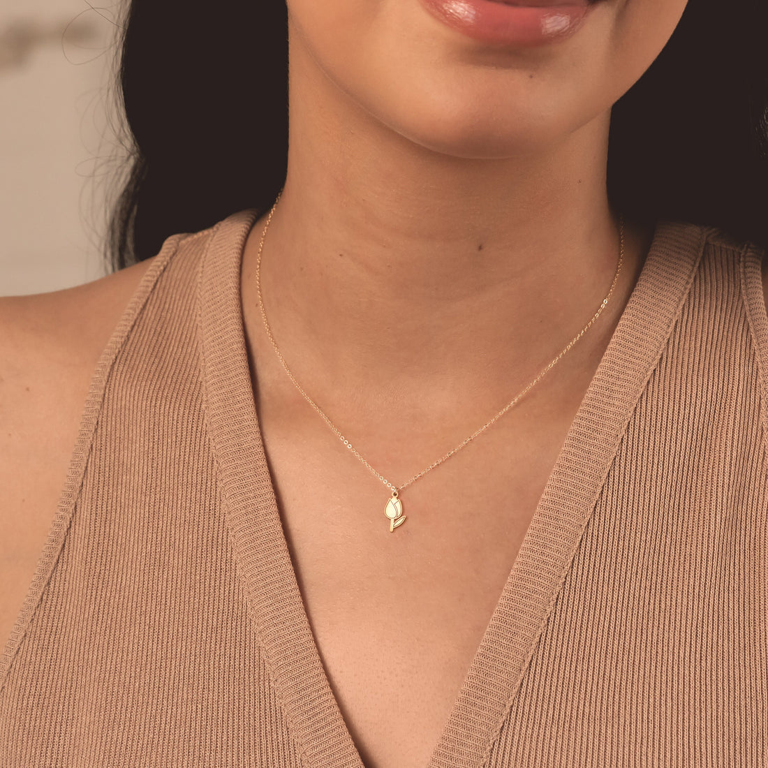 Tulip Pendant Necklace
