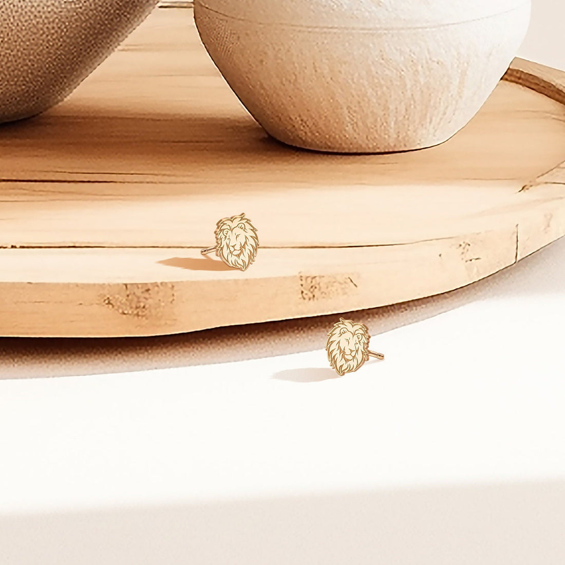 Lion Studs 14k