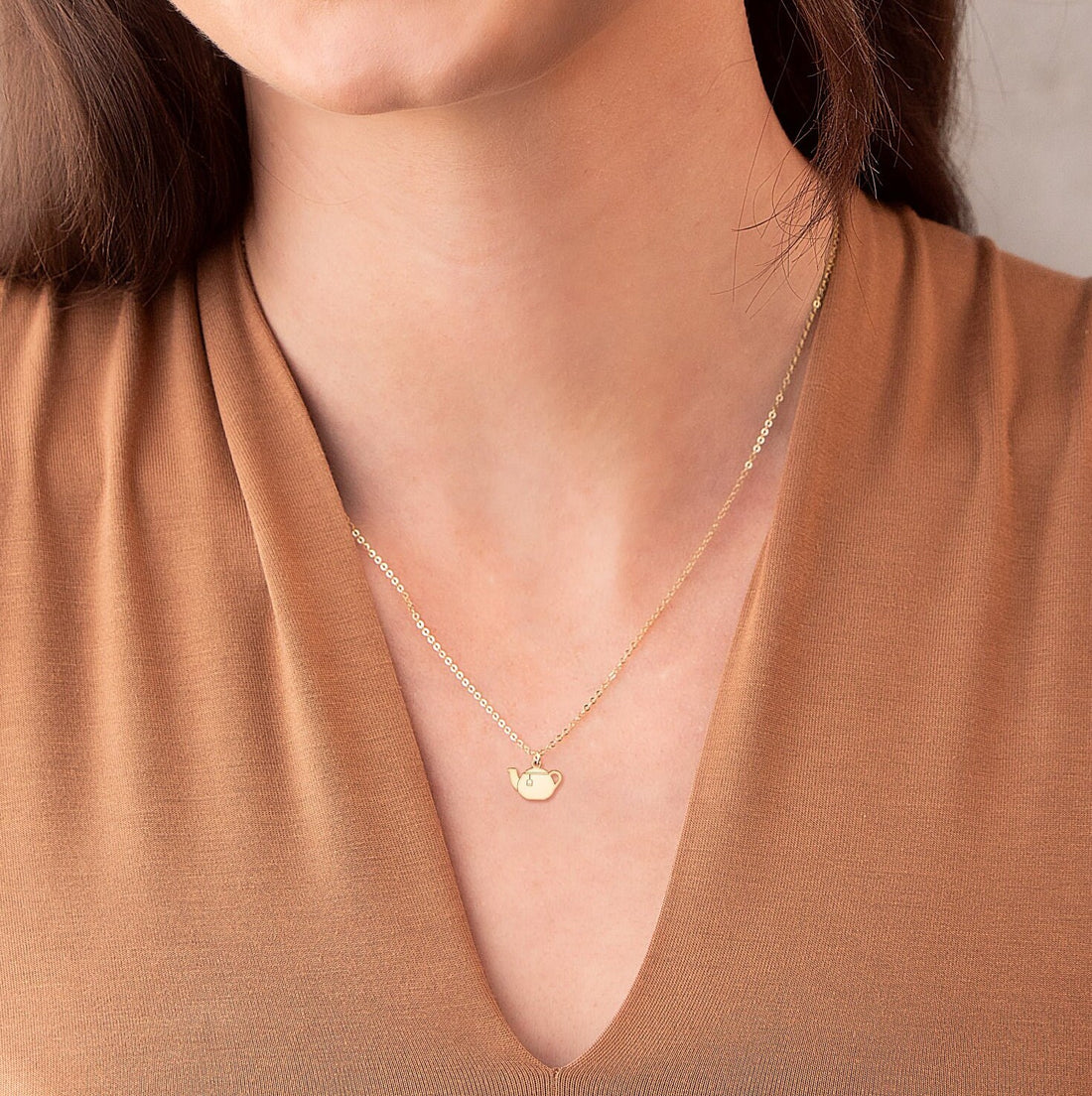 Teapot Pendant Cable Necklace