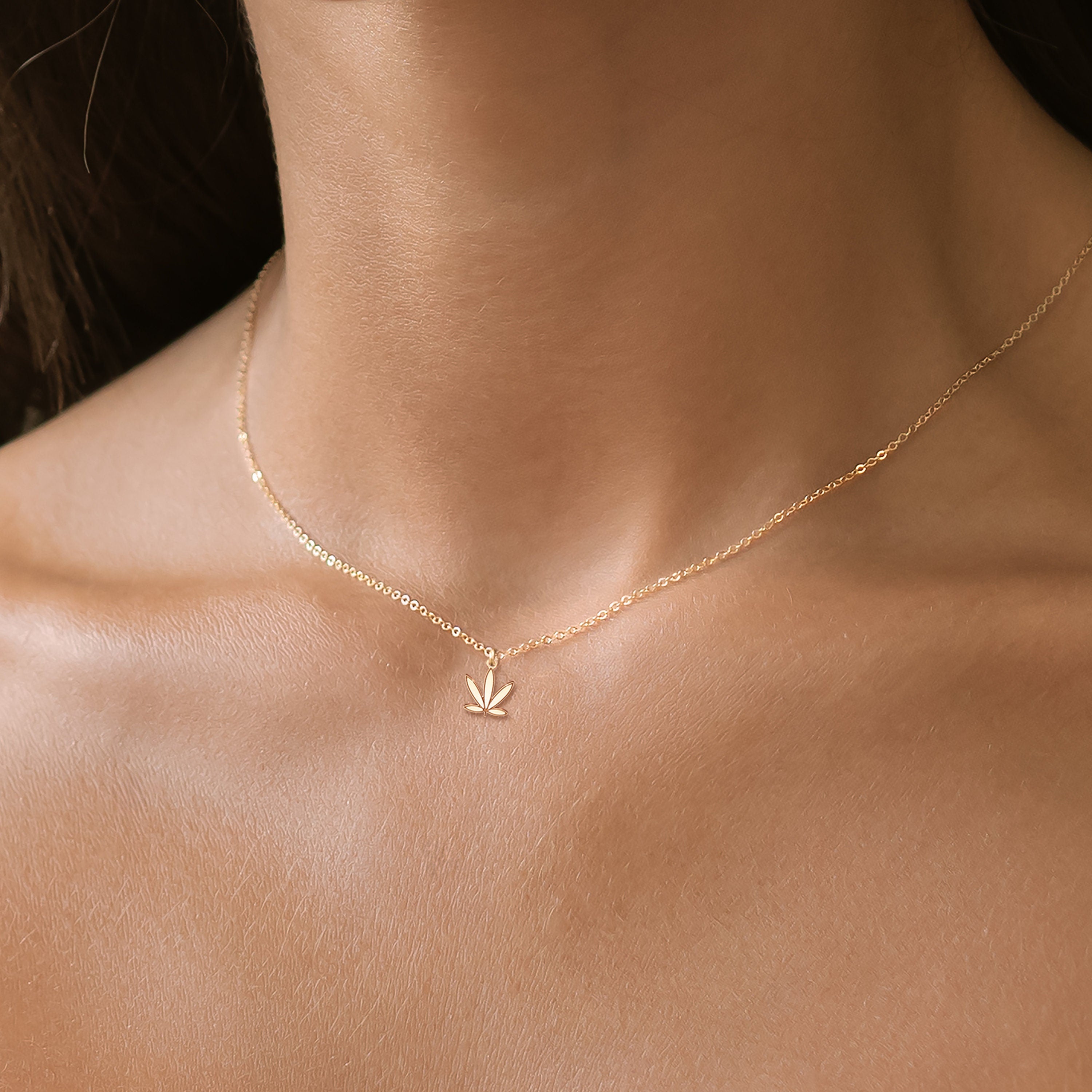 Cannabis Leaf Pendant Necklace