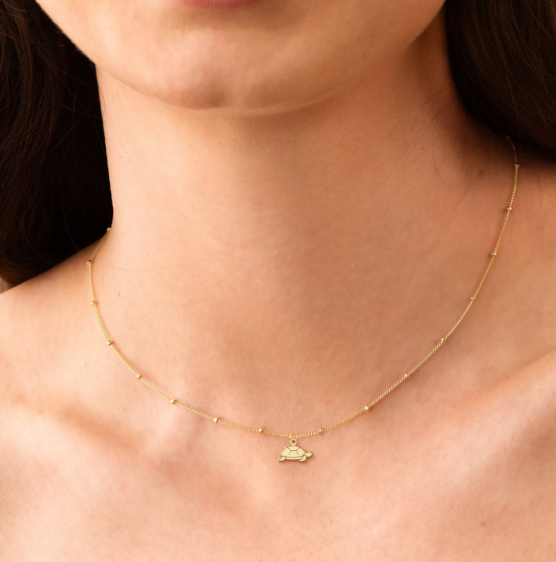 Simple Turtle Pendant Beady Necklace