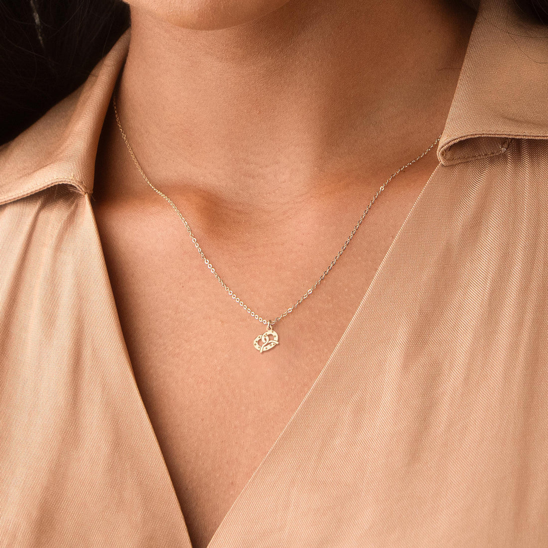 Pretzel Charm pendant