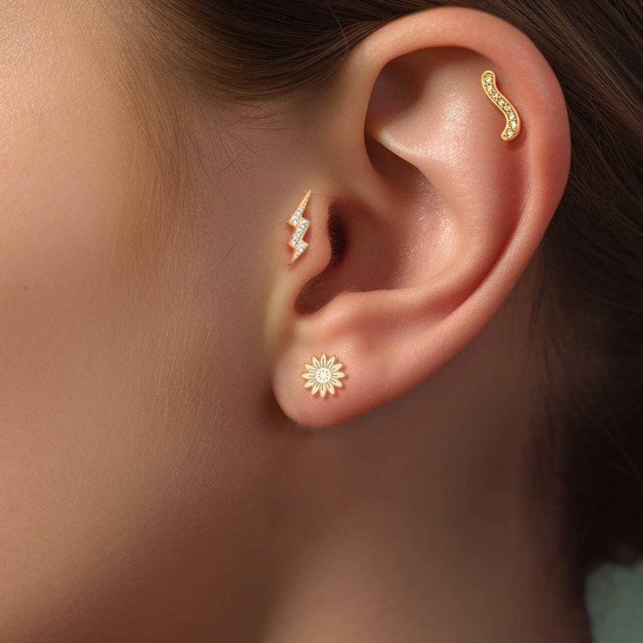April Daisy Stud Earrings