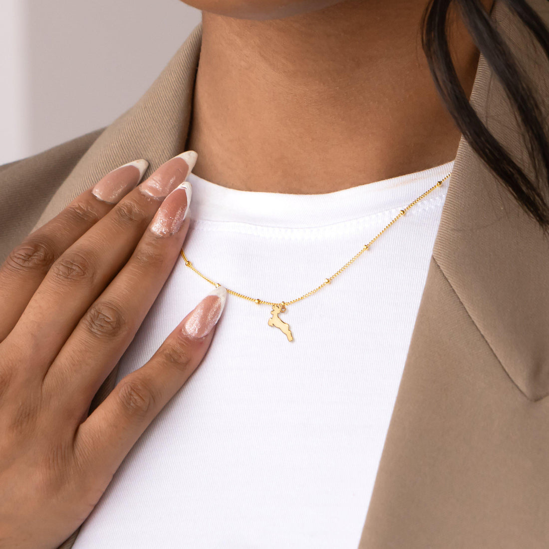 Reindeer Pendant Beady Necklace