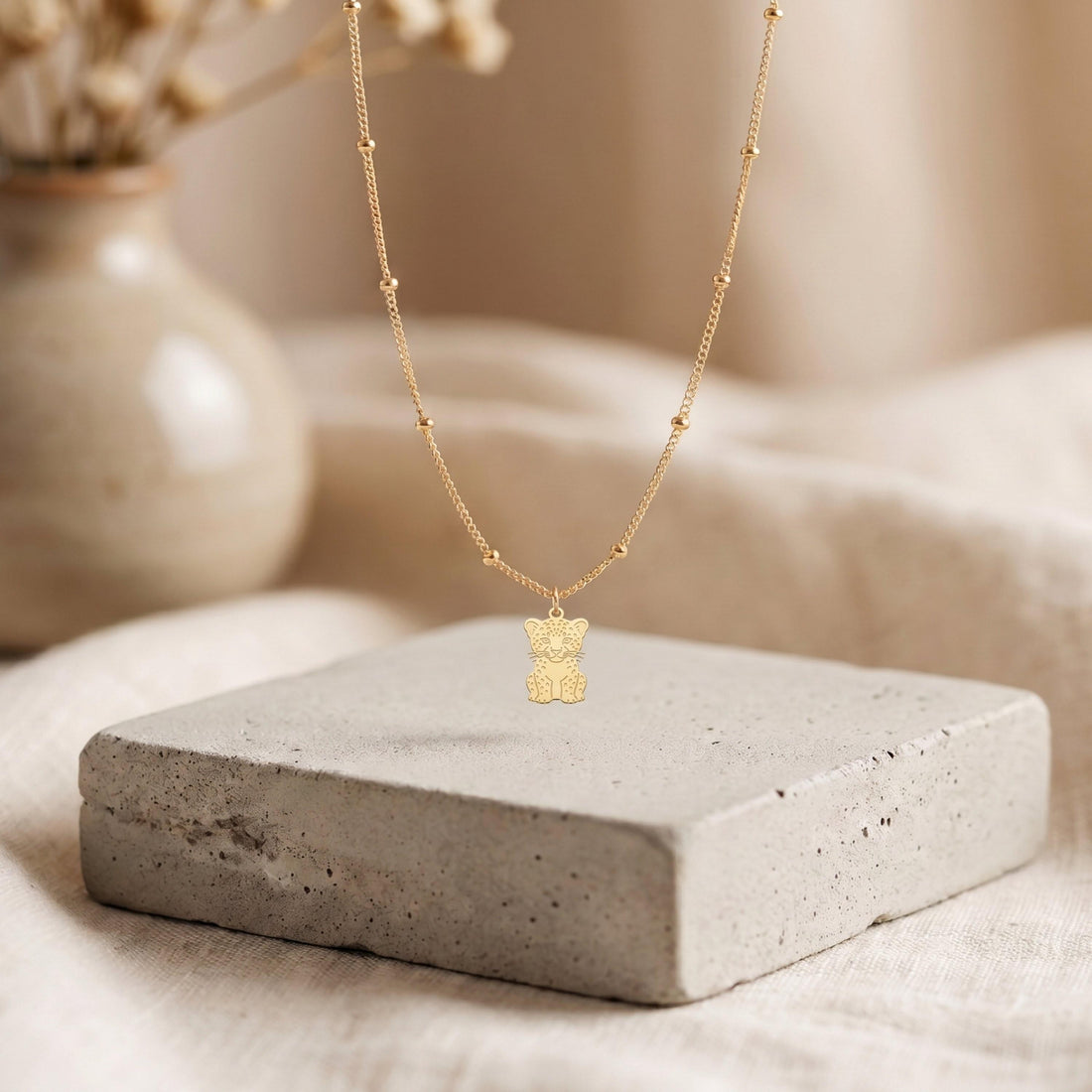 Cute Leopard Pendant Beady Necklace