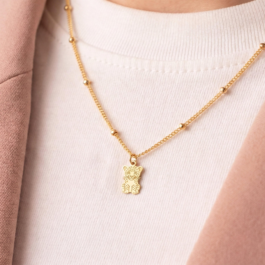 Cute Leopard Pendant Beady Necklace