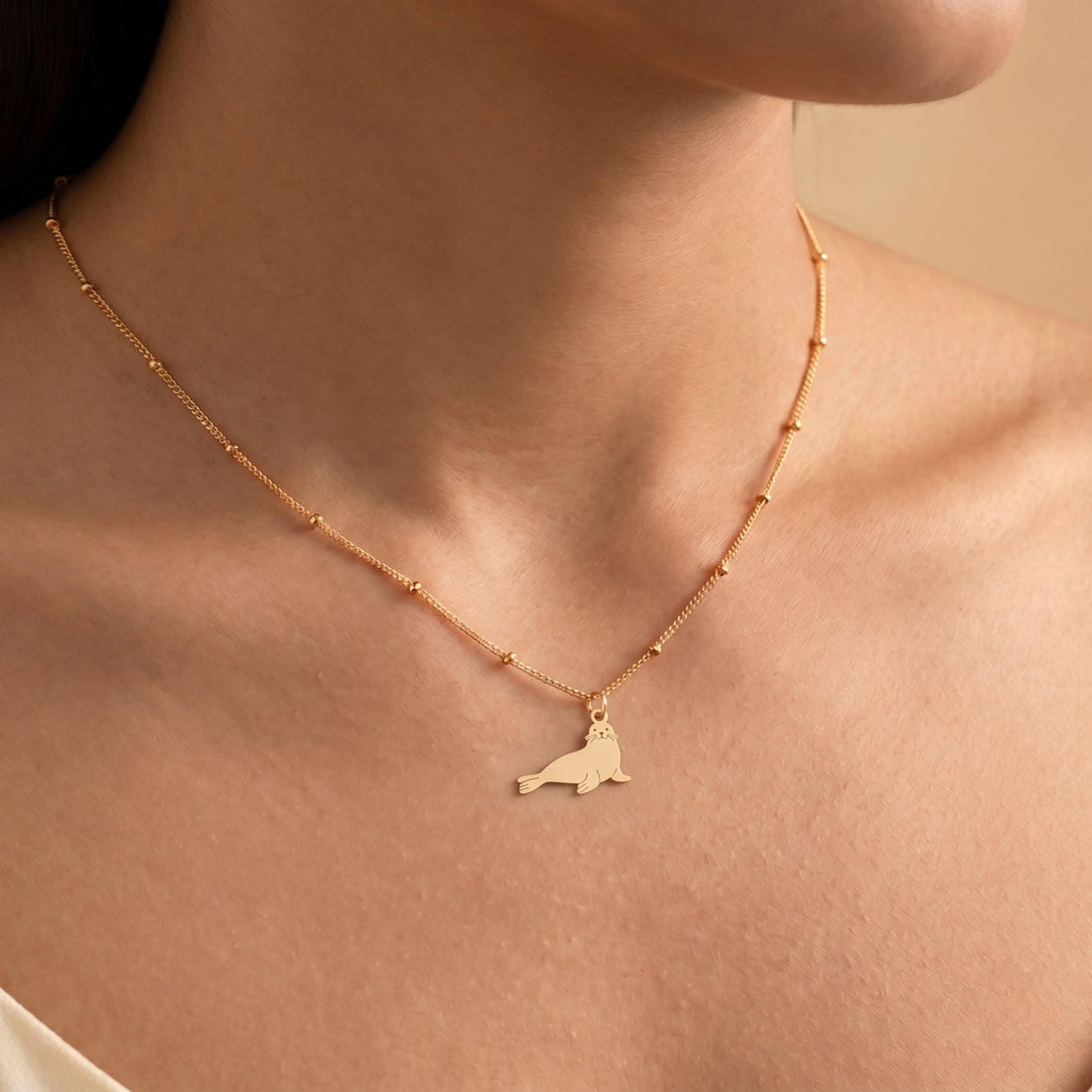 Seal Charm Beady Necklace