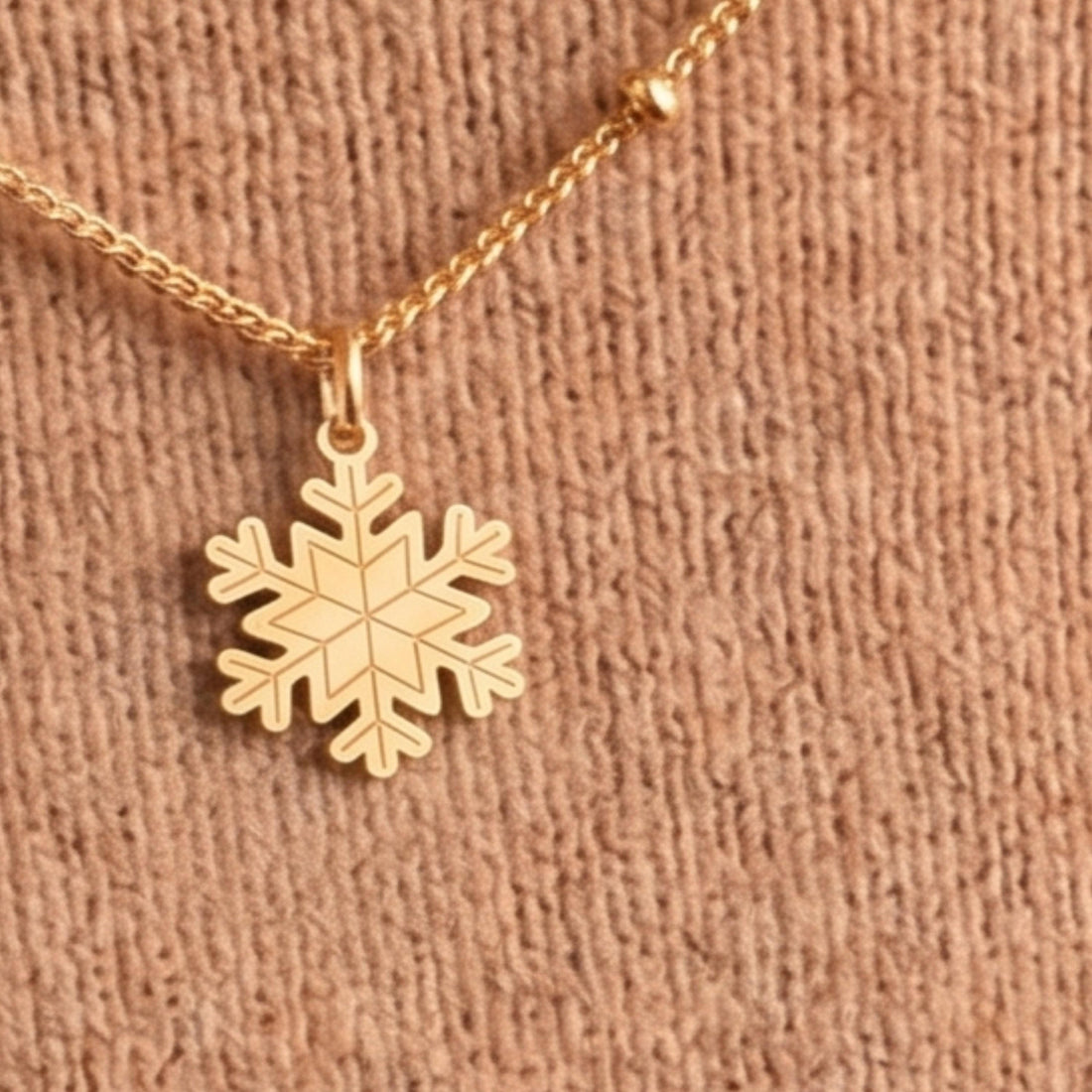 Snowflake Petal Beaded Necklace