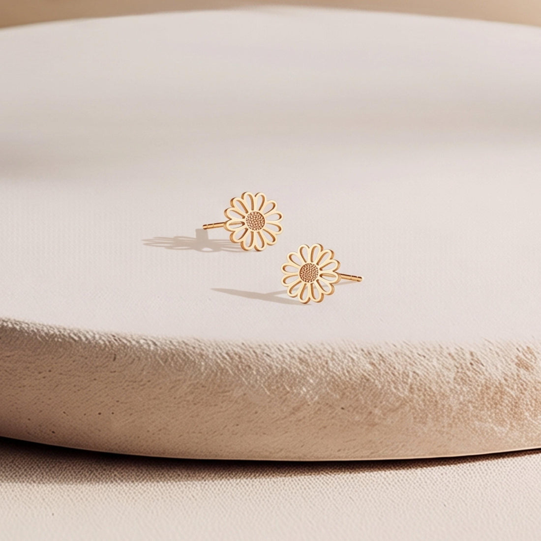 Daisy Flower Stud Earrings