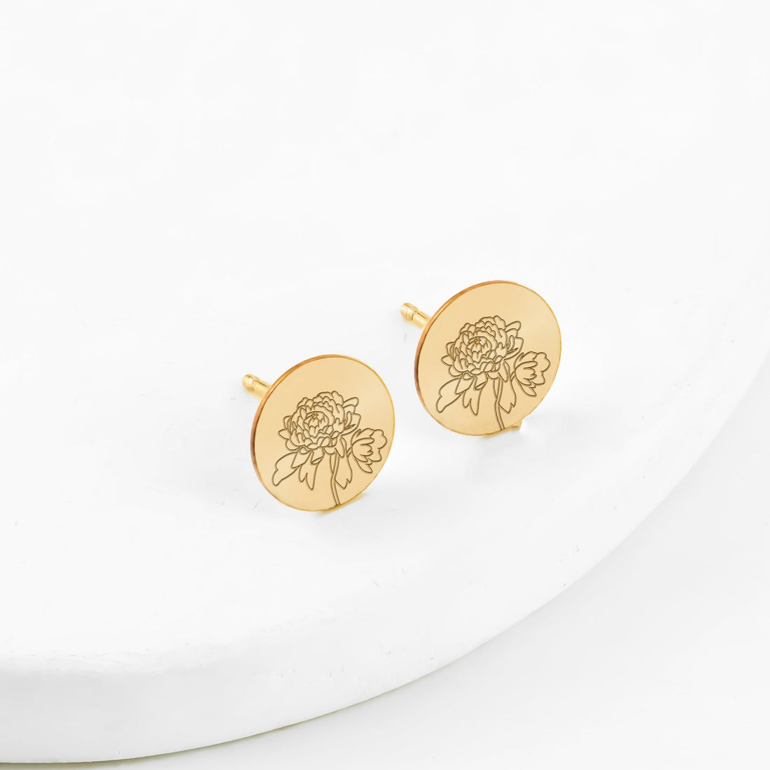 April Daisy Disc Stud Earrings