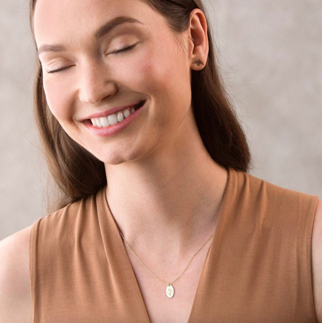 Flower Oval Pendant Necklace