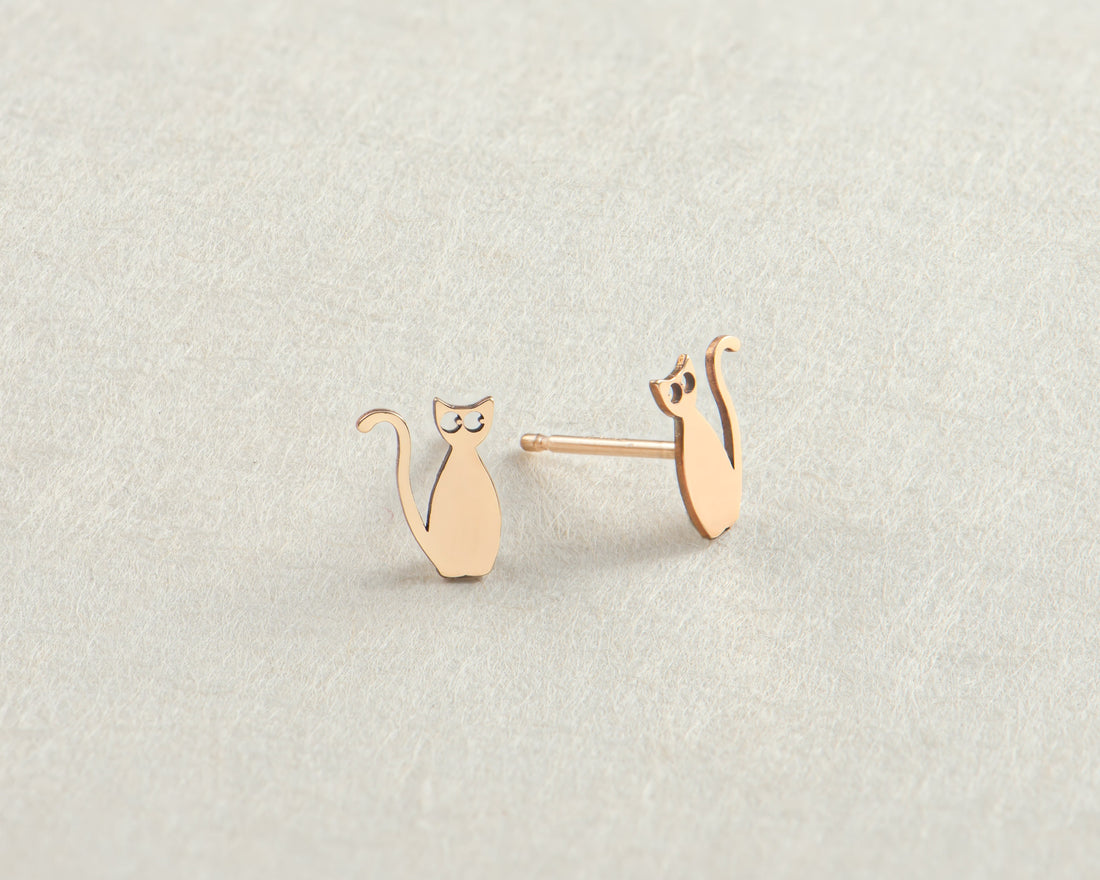 Cat Earring Gold