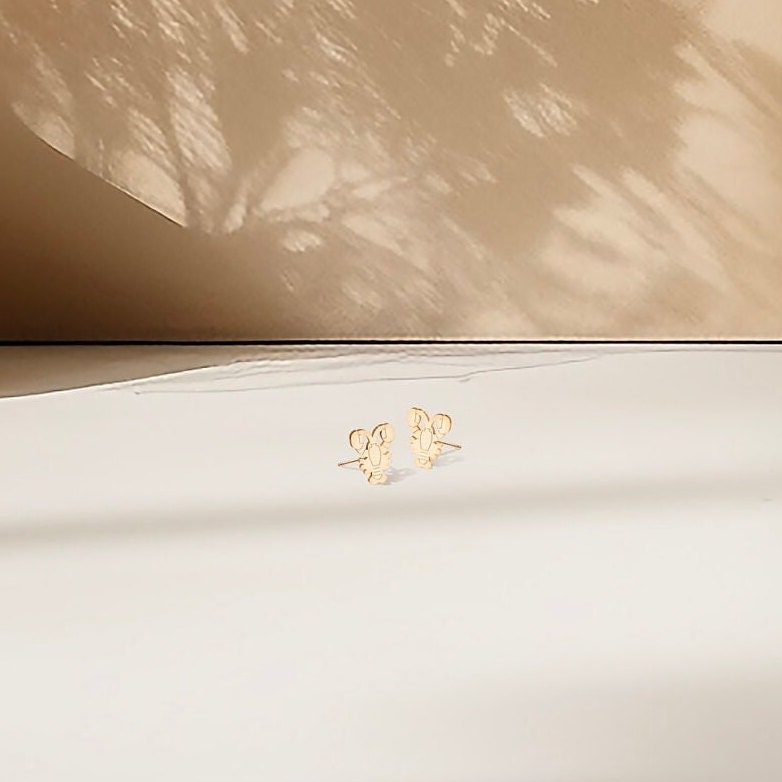 Crawfish Stud Earrings