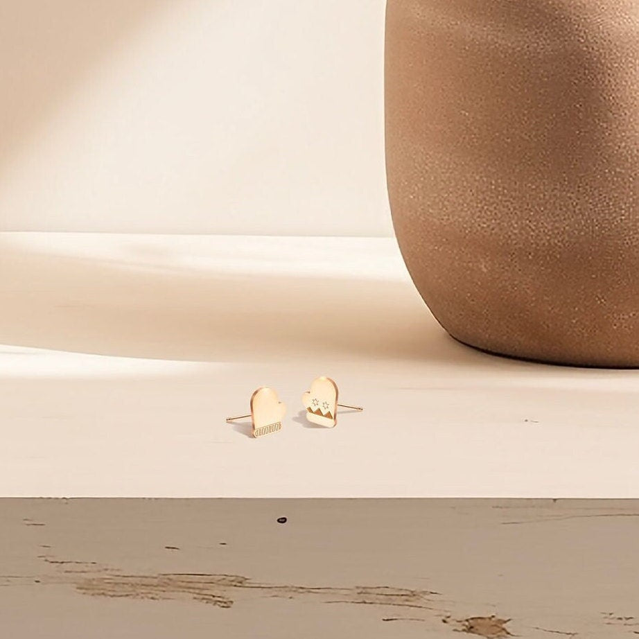 Christmas Mitten Stud Earrings