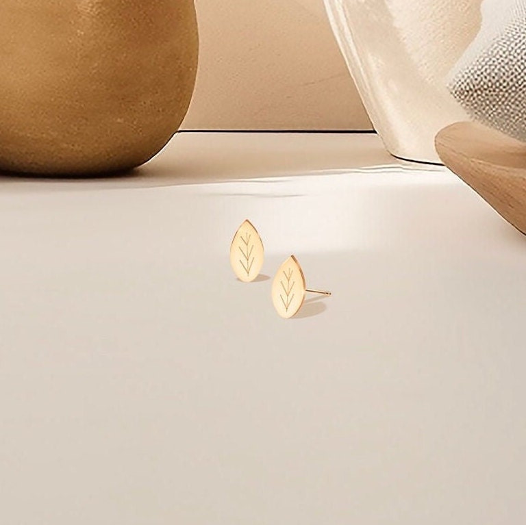 Leaf Earring Dainty