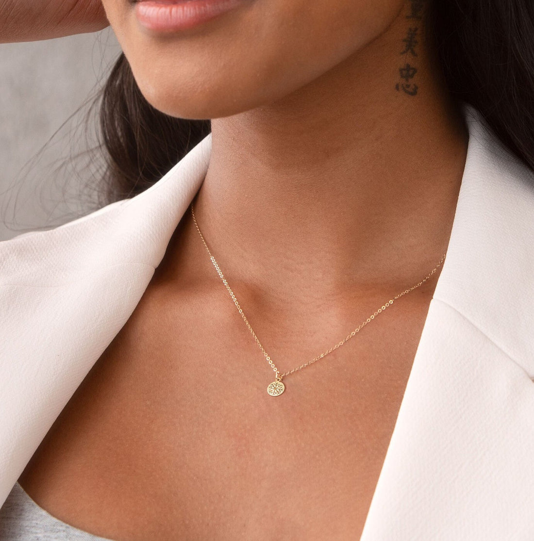 Snowflake Disc Necklace