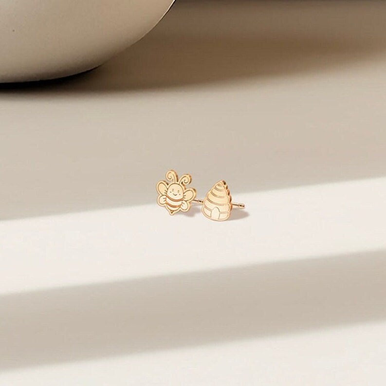 Beehive Mismatched Stud Earrings