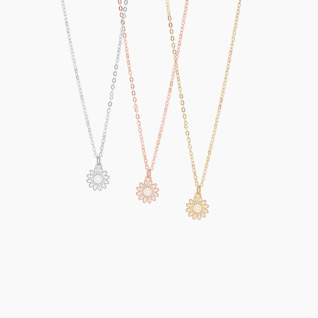 Daisy Flower Pendant Necklace