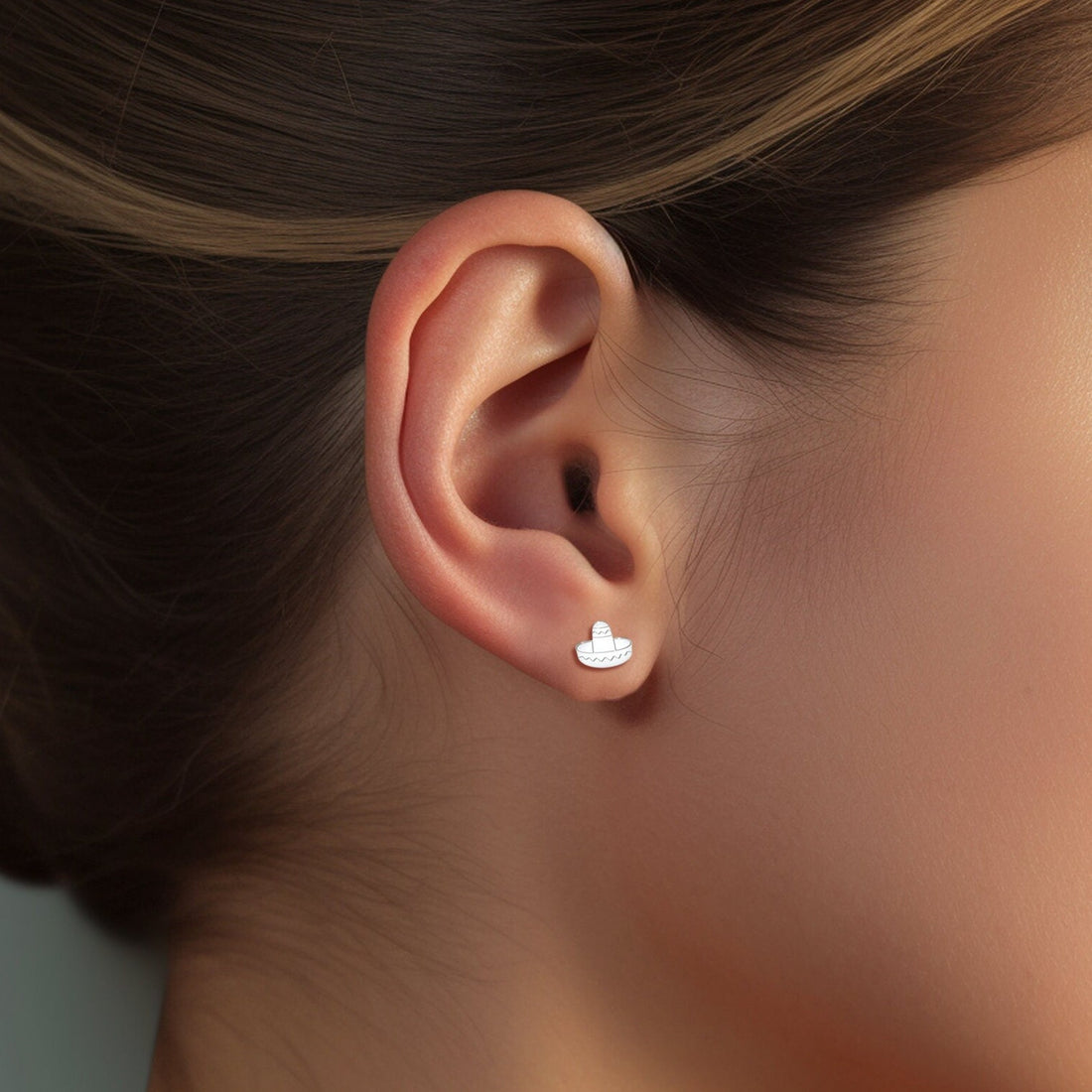 Sombrero Earring Dainty