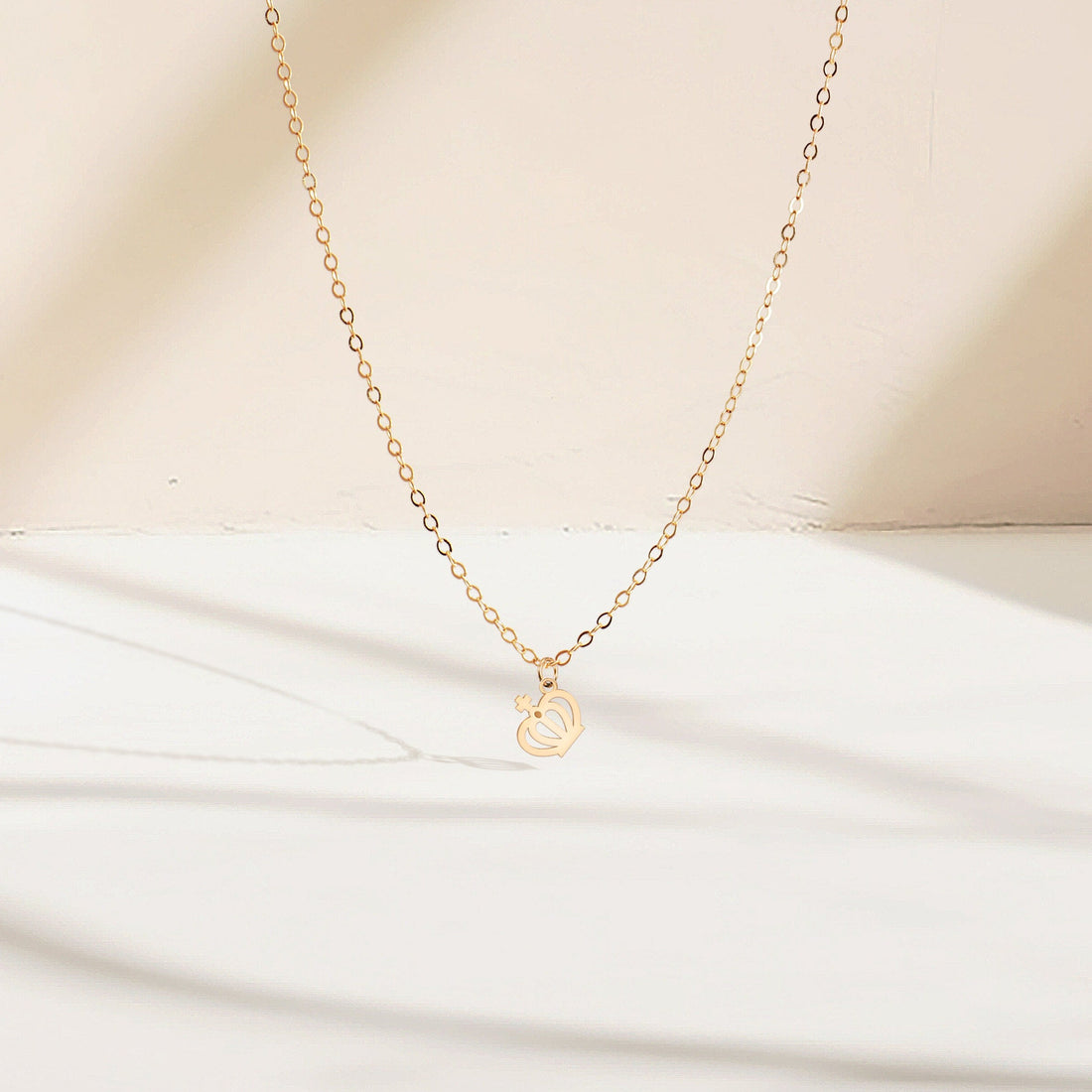 Gold Queen Necklace