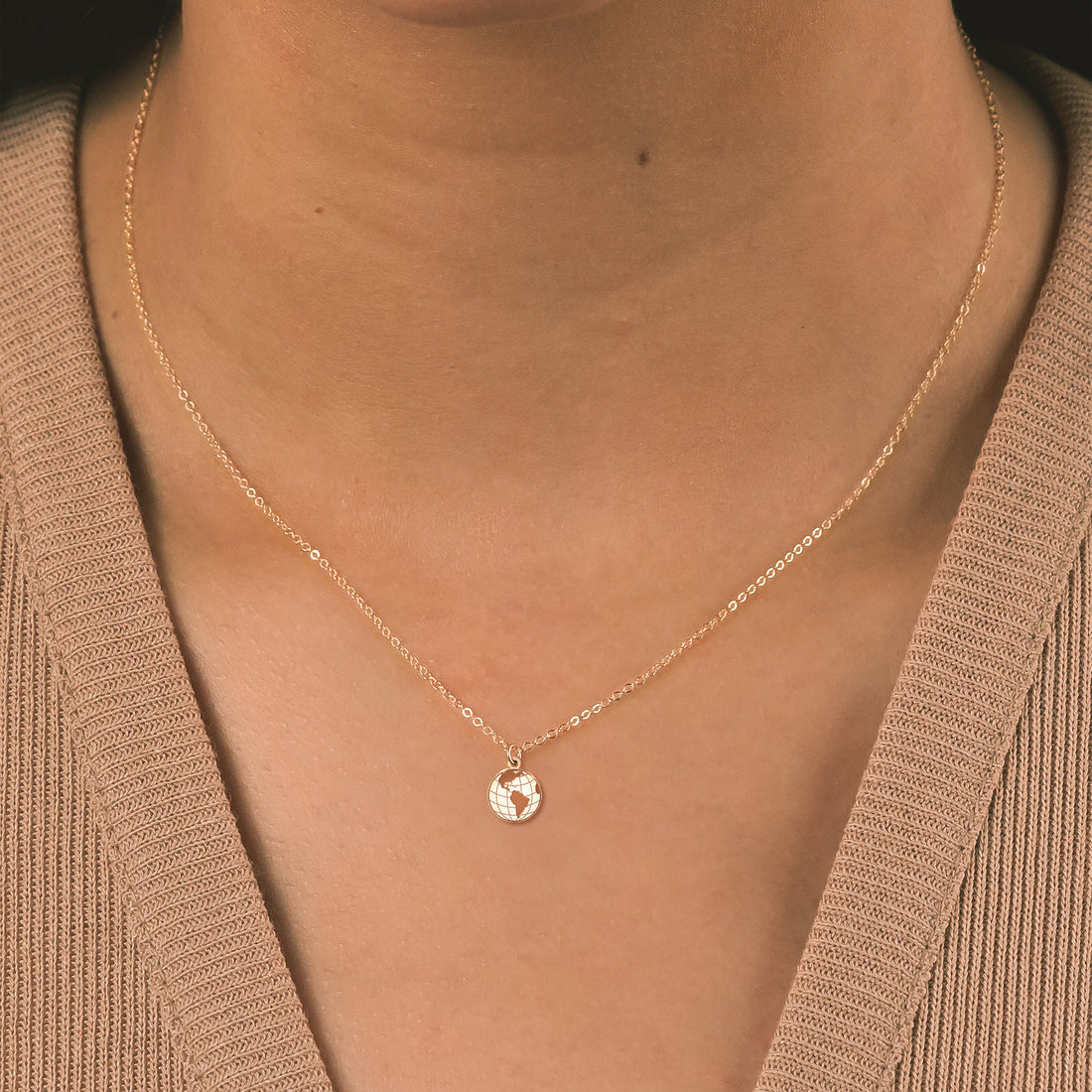 Globe Pendant Cable Necklace