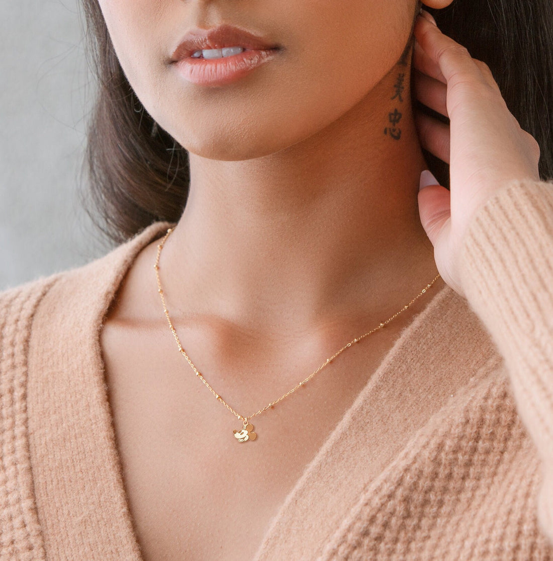 Minnie harm Necklace