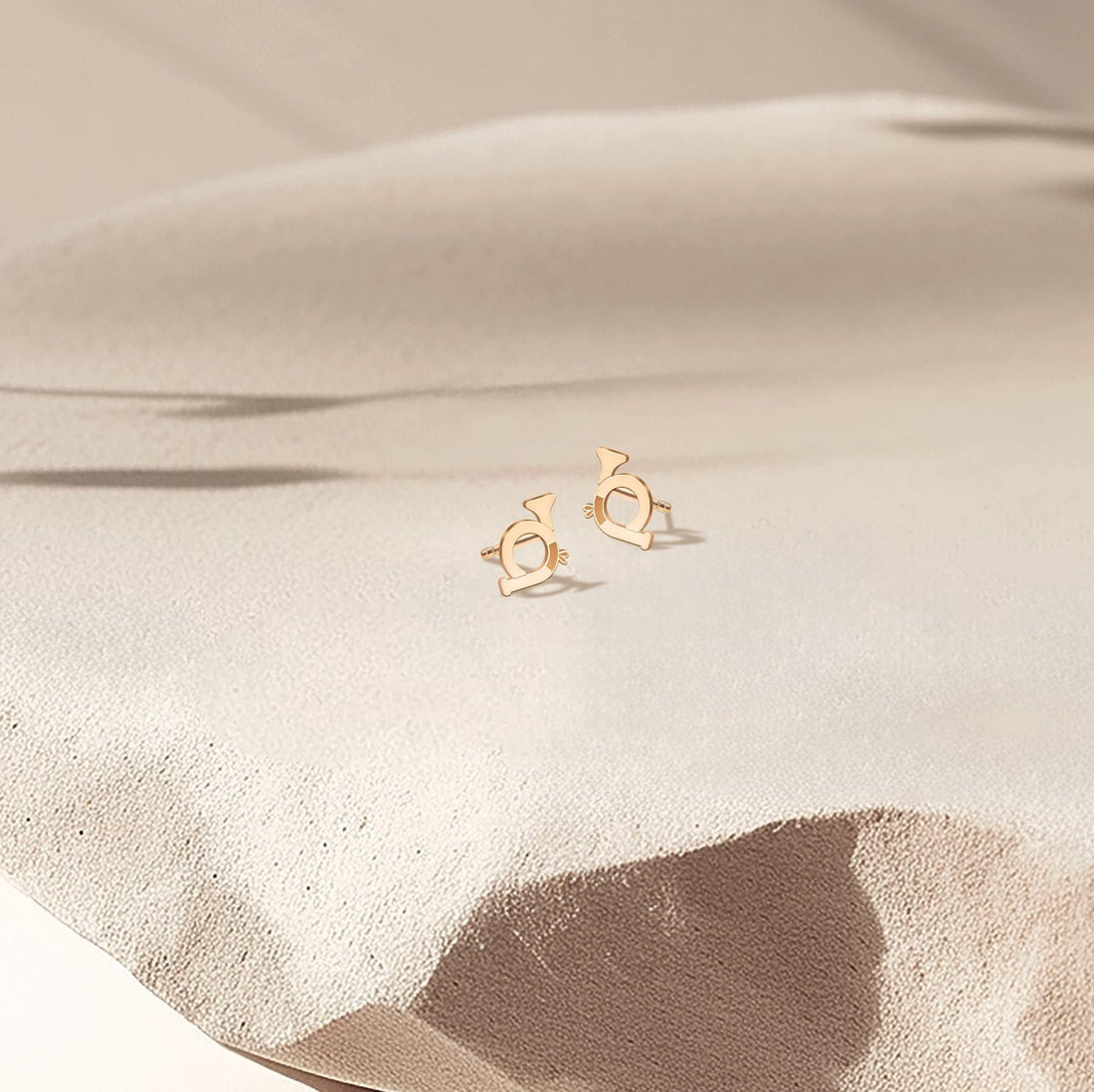 French Horn Stud