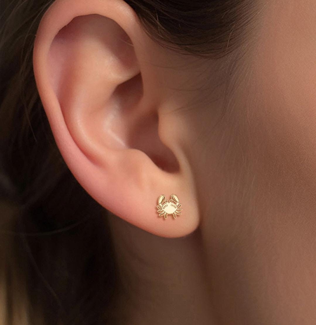 Crab Charm Stud Earrings
