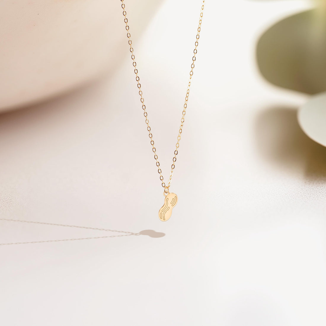 PEANUT: pendant