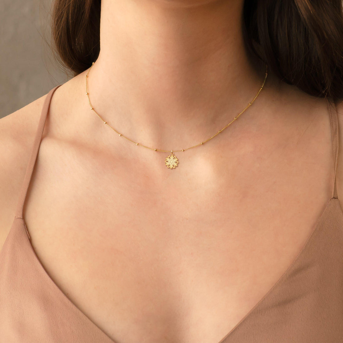 Daisy Pendant Beady Necklace