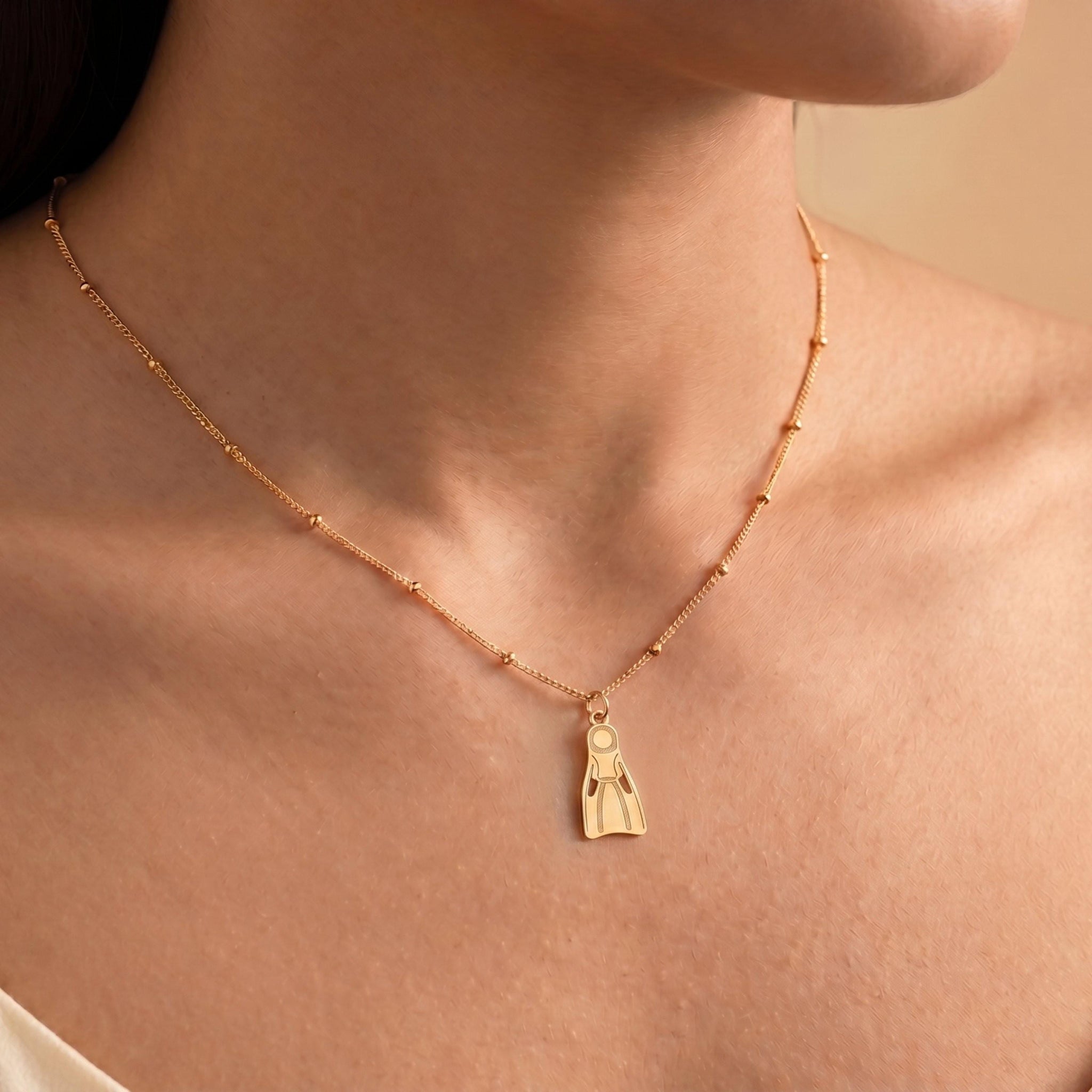 Diver Flipper Beady Necklace