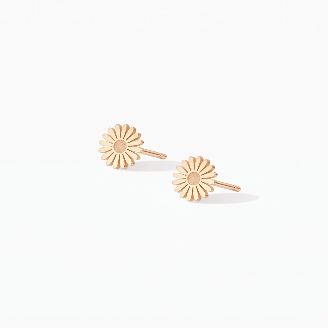 Daisy Flower Charm Stud Earrings