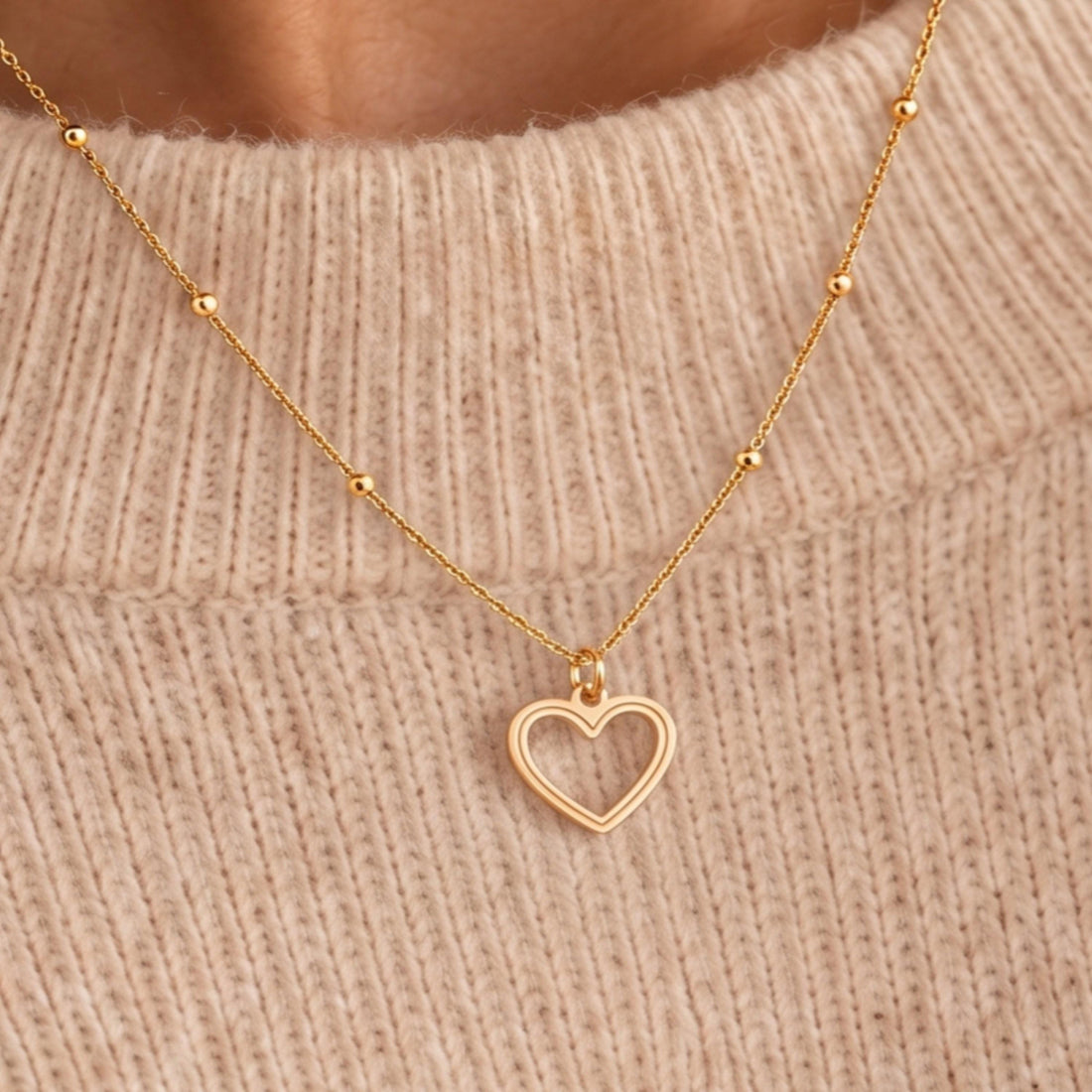 Heart Outline Beady Necklace