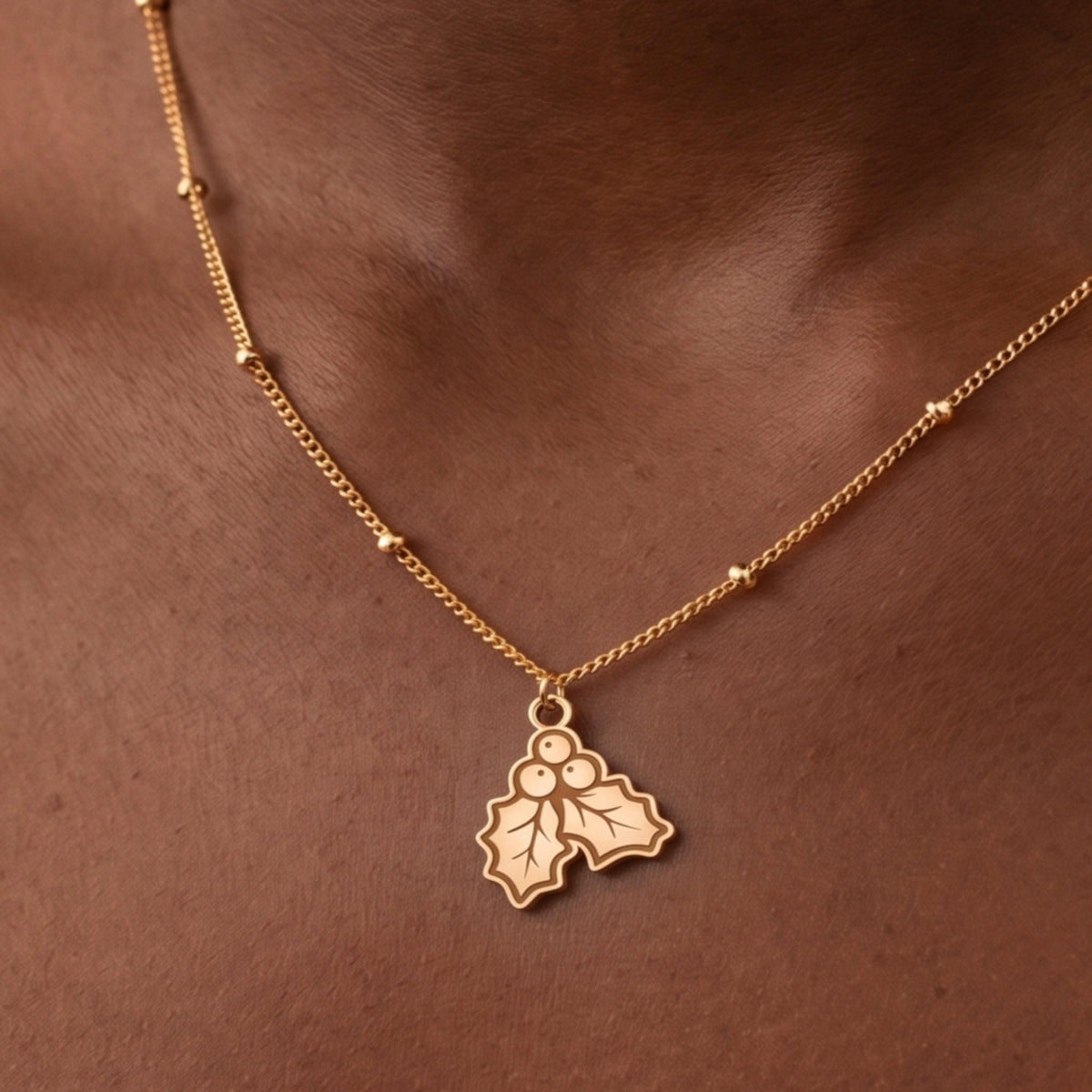 Holly Leaves Beady Necklace