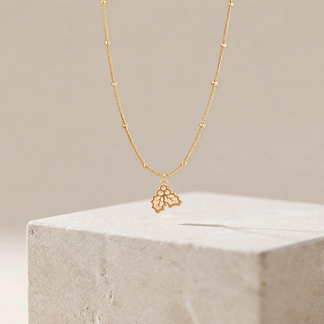 Holly Leaves Beady Necklace