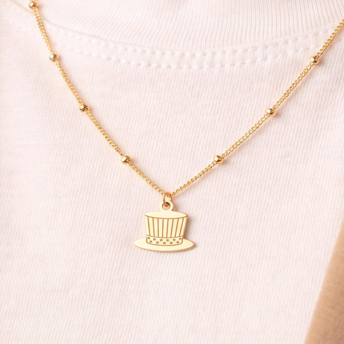 Top Hat Star Band Charm Necklace