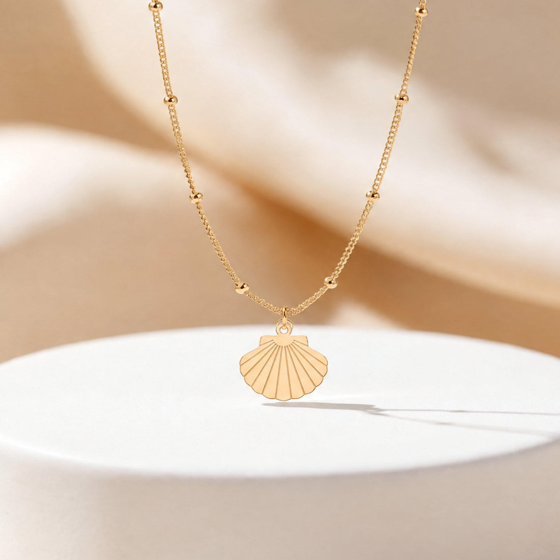 Scallop Shell Charm Necklace
