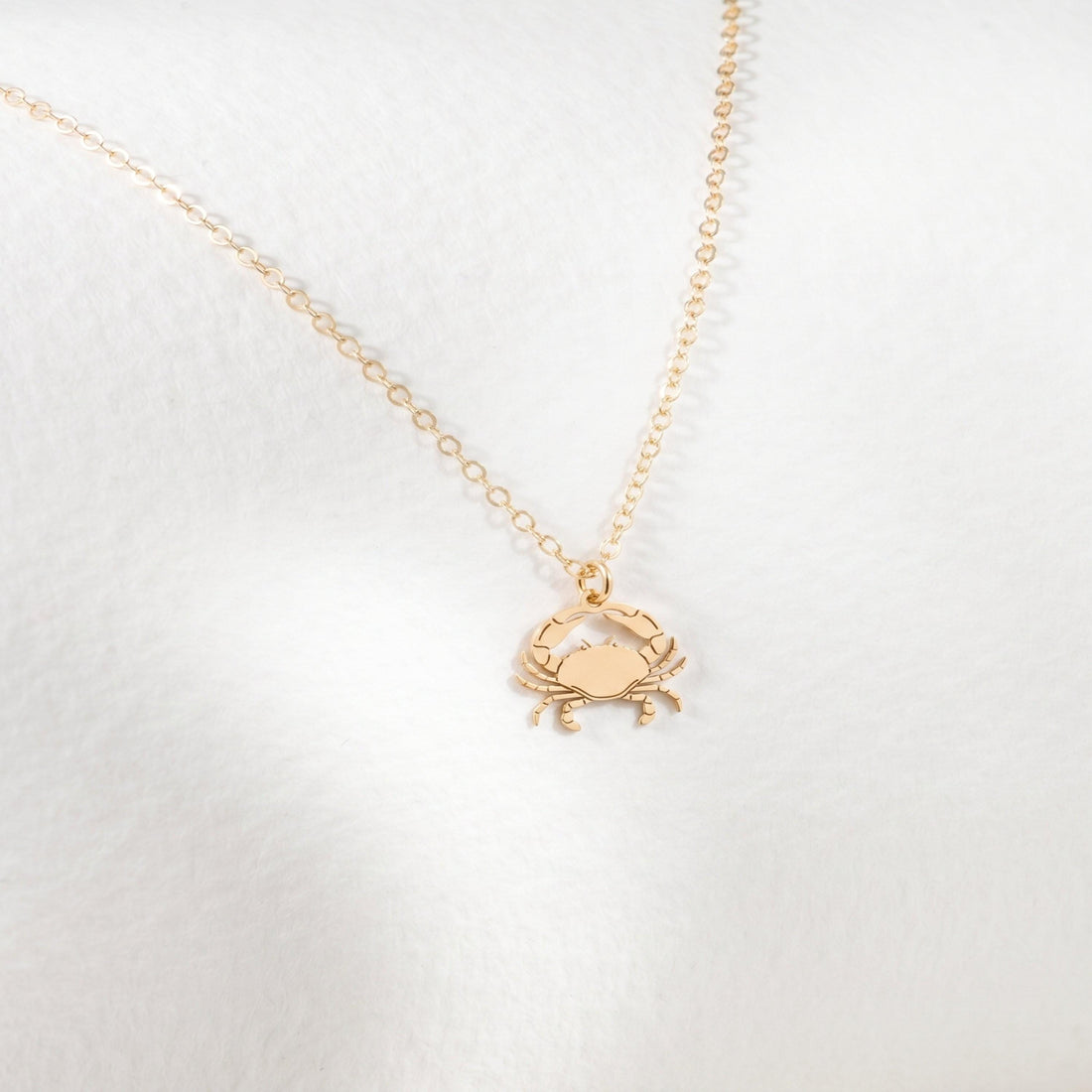Crab Charm Necklace With Raised Claws