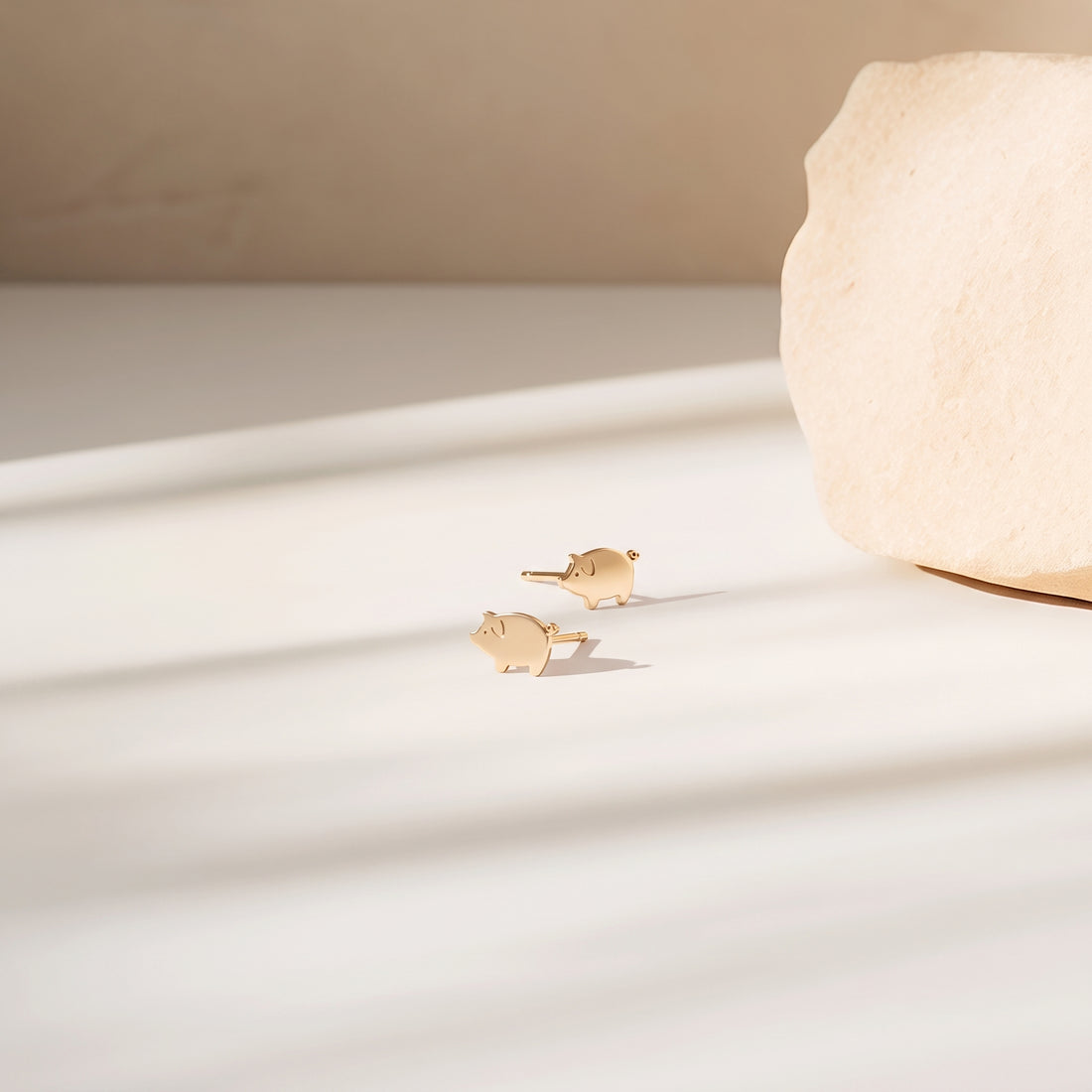 Curled Pig Stud Earrings